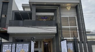 10 Marla House for Sale in Zone 3, Sector B2 Regi Model Town, Peshawar