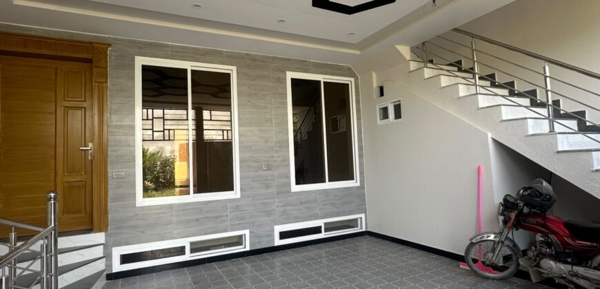 5 Marla Luxury House for Sale in Regi Model Town Zone 4 Sector C3 House 589