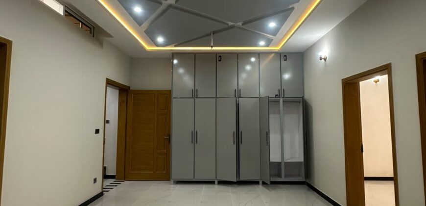 5 Marla Luxury House for Sale in Regi Model Town Zone 4 Sector C3 House 589