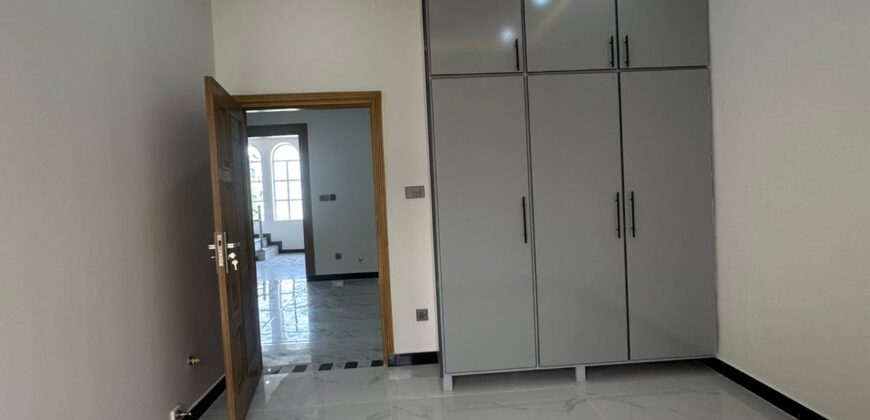 5 Marla Luxury House for Sale in Regi Model Town Zone 4 Sector C3 House 589