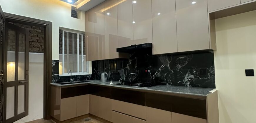 8 Marla Luxury House for Sale in Professor Model Town Peshawar