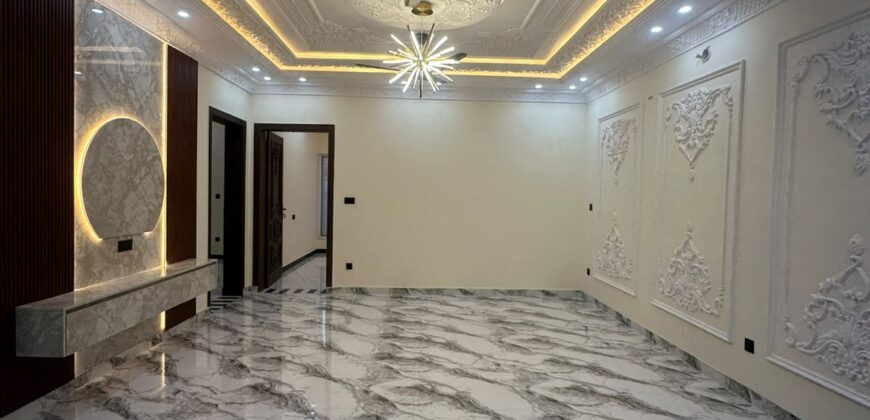 8 Marla Luxury House for Sale in Professor Model Town Peshawar
