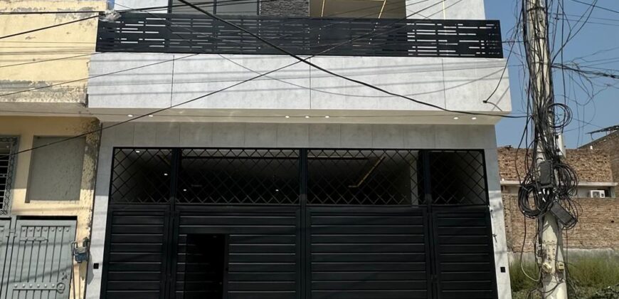 5 Marla Luxury House for Sale in Regi Model Town Zone 4 Sector C2 House 368