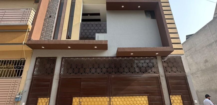 5 Marla Luxury House for Sale in Regi Model Town Zone 3 Sector C1 House 811
