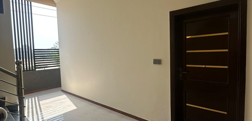 5 Marla Luxury House for Sale in Regi Model Town Zone 4 Sector C3 House 68